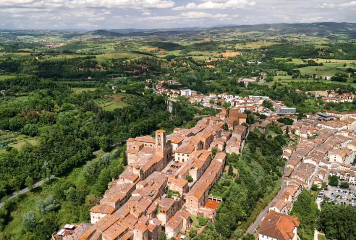 Historic charm of Colle Val d’Elsa.