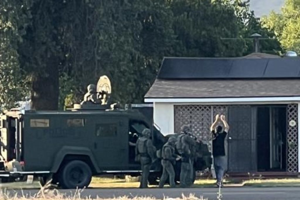 Man robbed at gunpoint after Snapchat transaction in Porterville