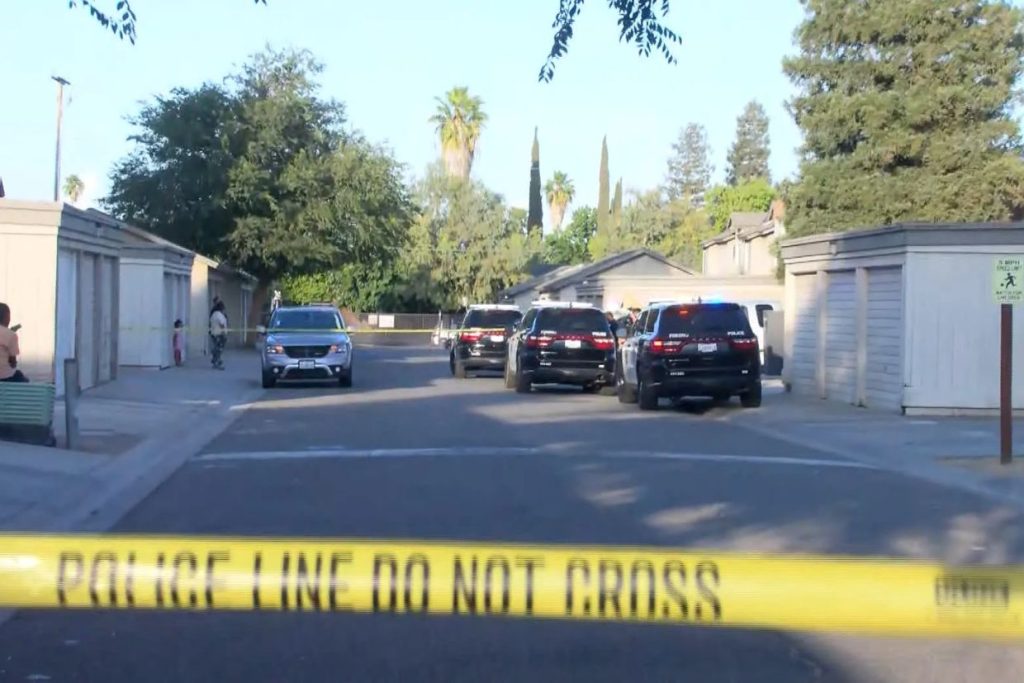 Teen shot in stomach at apartment complex in Fresno