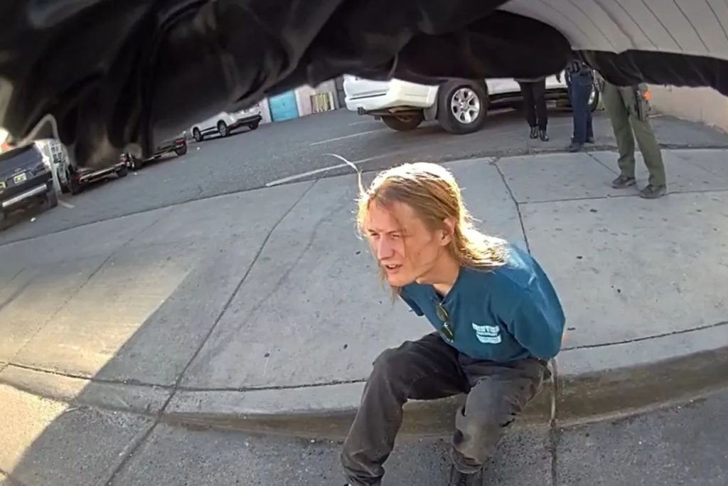 VIDEO: Man accused of stabbing child in the neck arrested by Albuquerque police