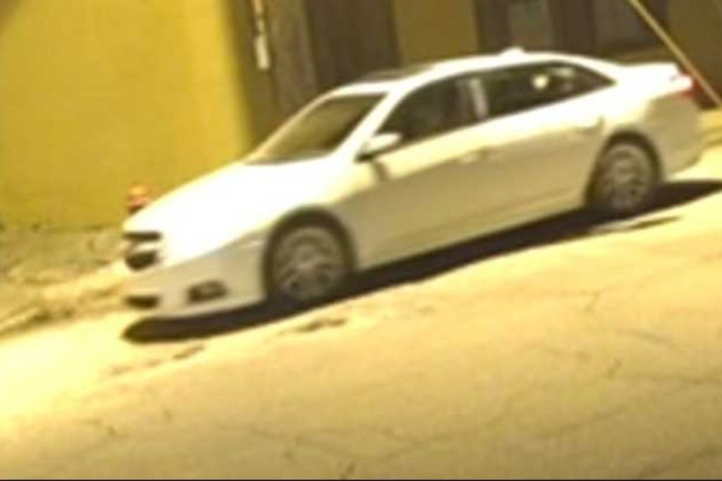 Life-size Elvis statue stolen from historic Von Theater in downtown Booneville