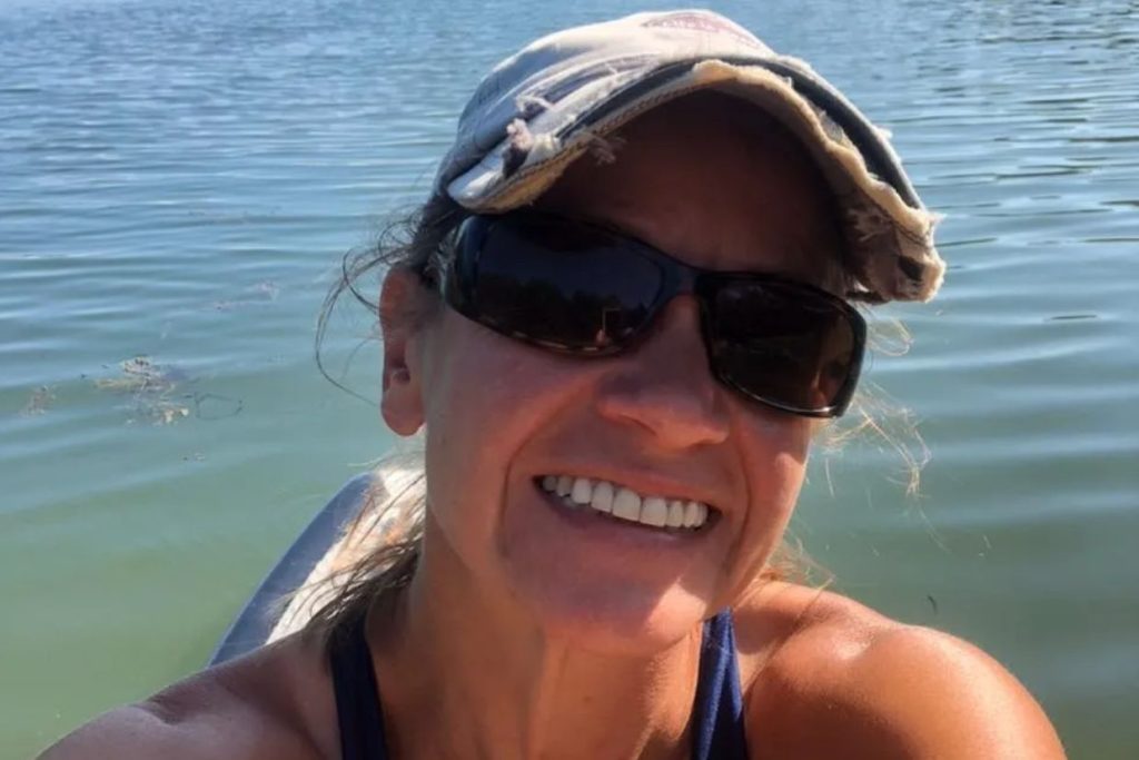 17-year-old local boy arrested in killing of paddleboarder in small Maine town: cops