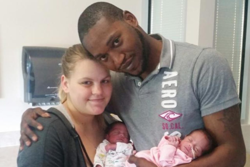 She held her babies as they died… and just shared the most powerful update of her journey