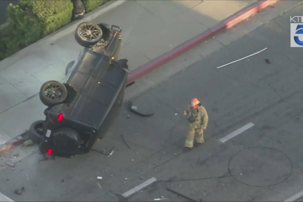 L.A. pursuit suspect in Mercedes G-Wagon causes violent rollover crash