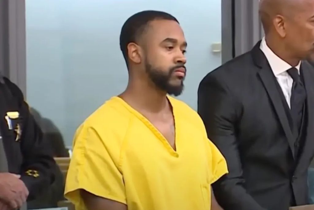 Man Kills Pregnant Girlfriend on Her Due Date—Then Asks for Time Off