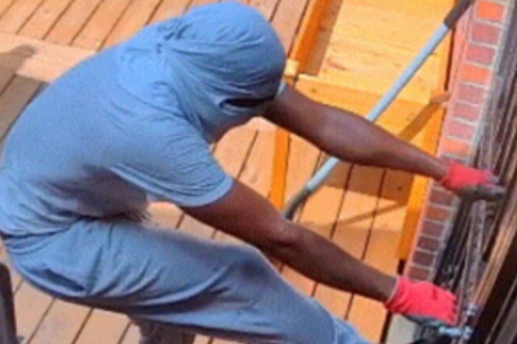 East Memphis Burglars Steal $9K and Guns in Bold Break-In