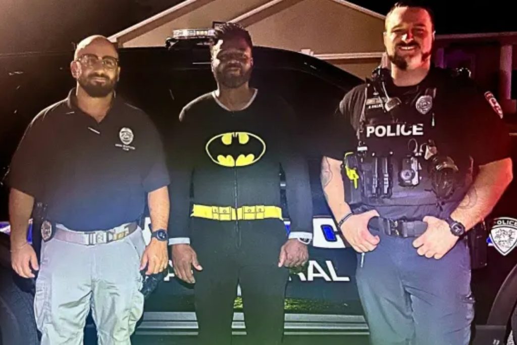 Florida Man in Batman Pajamas Busts Burglary Suspect in Wild Arrest
