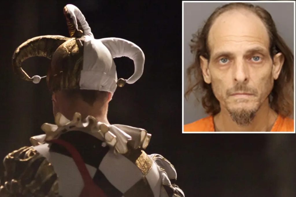 Florida Jester Arrested After Pulling 12-Inch Dagger on Landscaper