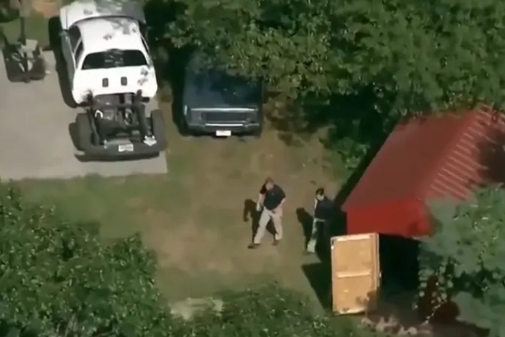 Vanished Teen’s Cryptic Text Exposes Beverly Boyfriend—Then Cops Dug Up the Yard