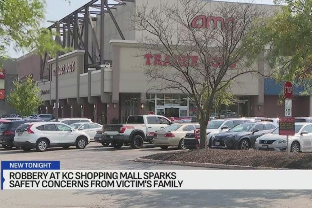 KC Mom Robbed at Ward Parkway Center – Police on High Alert