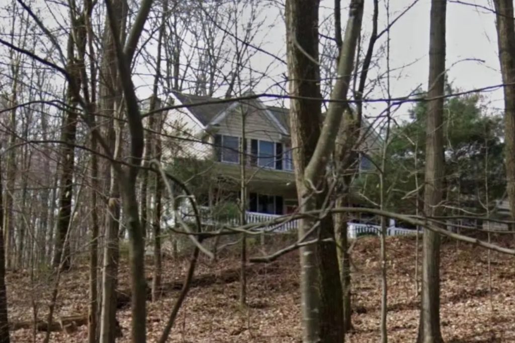 They forced their teen to live in a shed—what police discovered next is unbelievable…