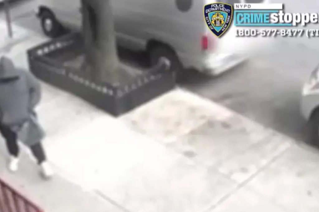 NYC Heist Horror as Gunman Robs 99-Year-Old Landlord of $20K Cash