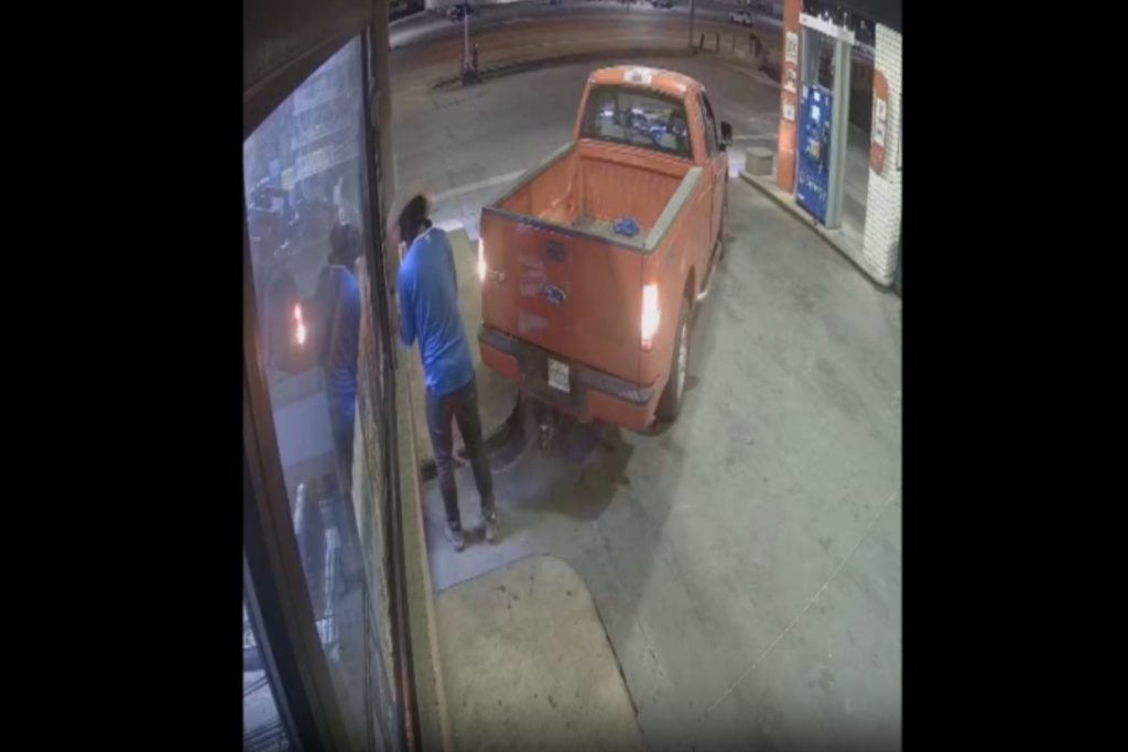 Memphis Burglars Use Stolen Truck to Rip Off Gas Station Doors