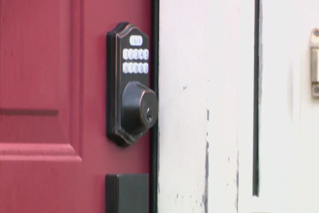 Fairfax County Cops Bust Burglary Crew Using Wi-Fi Jammers and Secret Plate Flippers