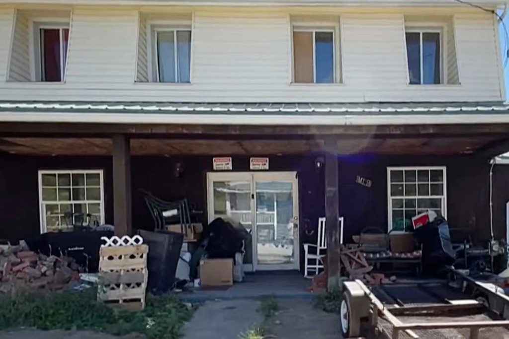 Horrifying Discovery: Couple Arrested After 5 Children Found Locked in ‘Dungeon’