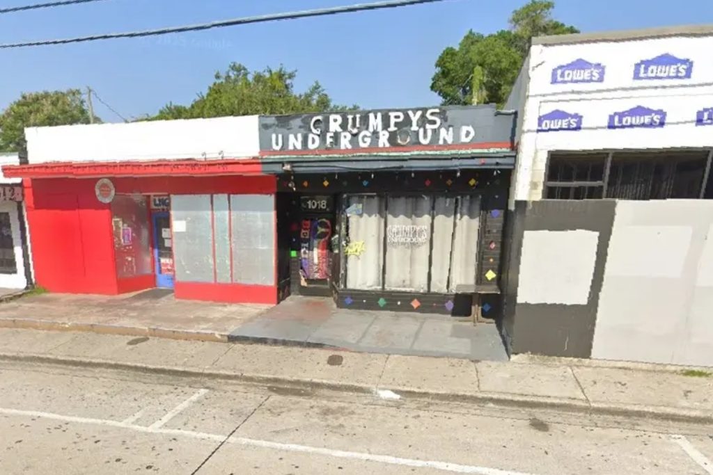 Grumpy’s Bartender Stabs Patron 10 Times in Fight Over Bar Tab