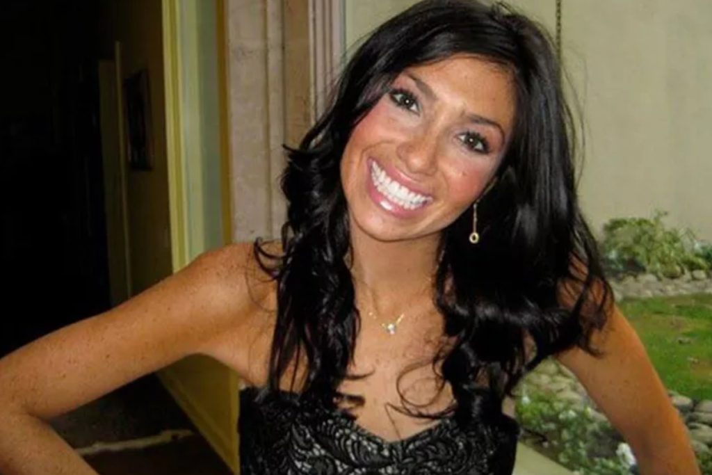 Woman Found With 20 Stab Wounds, Death Ruled Suicide