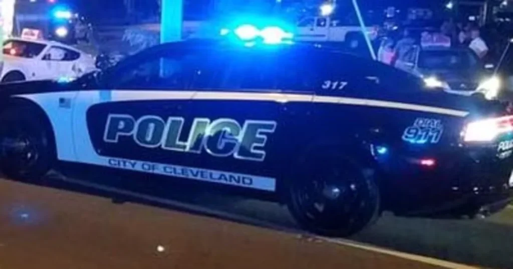 2 shot dead at Tennessee plastics plant, gunman believed to be ex-employee