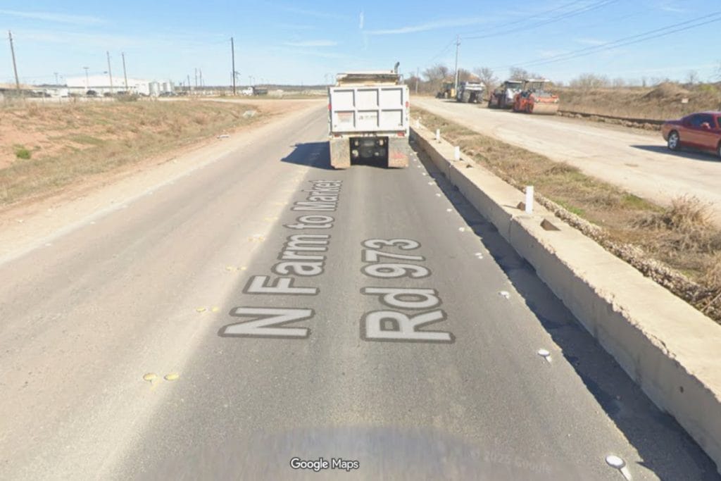 Pedestrian Fatally Struck by Vehicle on FM 973 in Del Valle, Traffic Disrupted