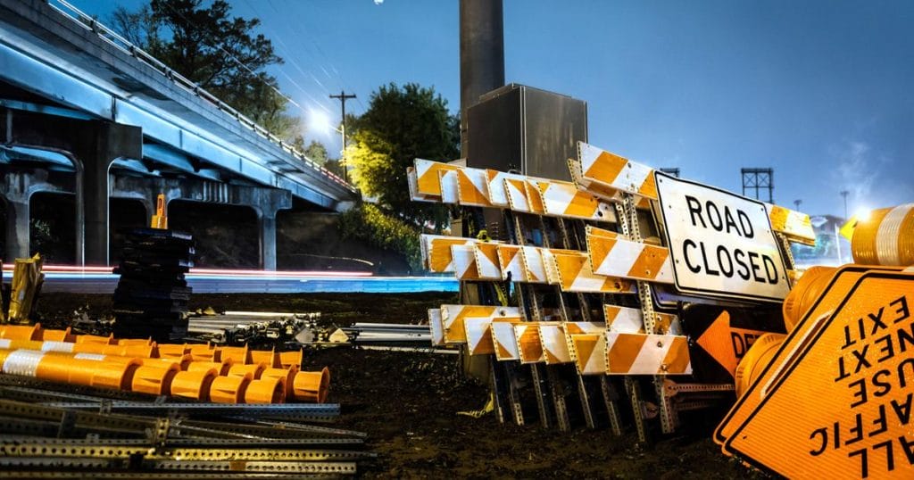 1 lane of Salem Parkway closed due to disabled vehicle. Delays expected