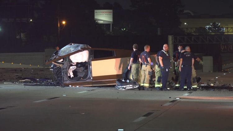 Fiery I-10 crash leaves one dead after wrong-way collision near downtown Houston | Alternate routes