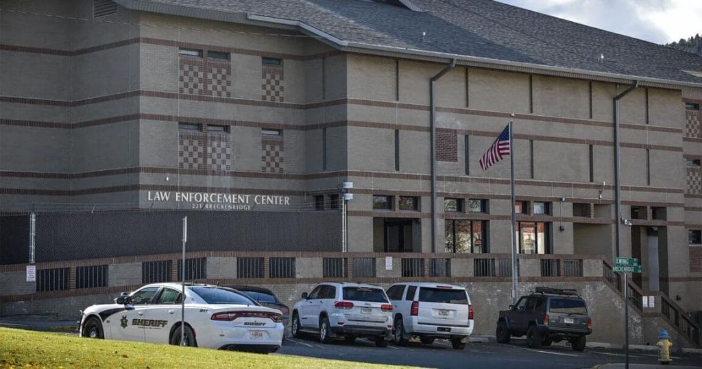 Man arrested after motorcycle pursuit in Helena; officer tackles suspect off sport bike