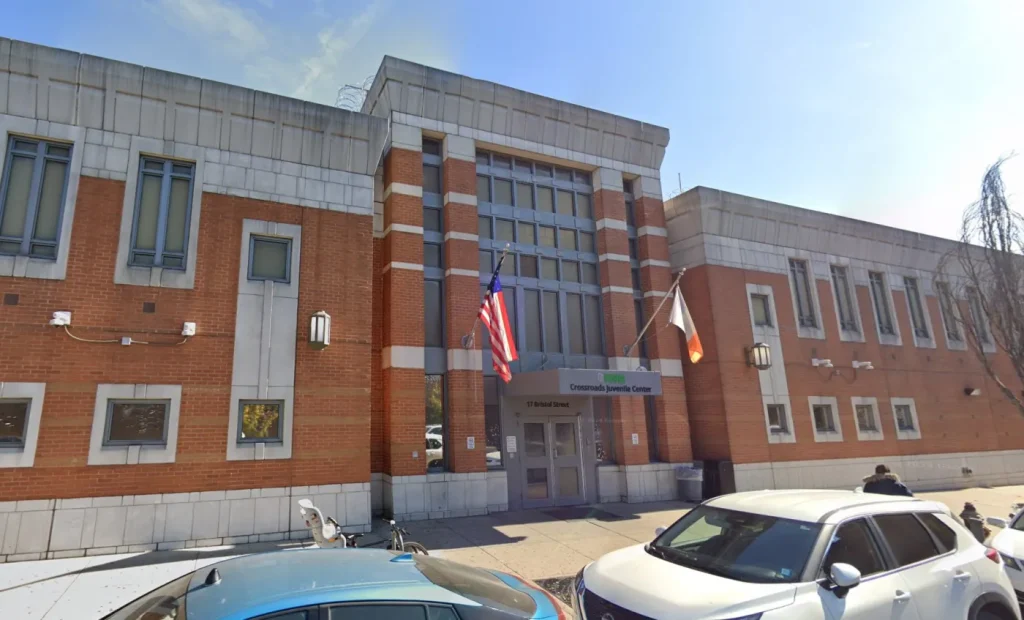 Former Brooklyn teen detention center staffer busted for smuggling in blades, weeds, pills