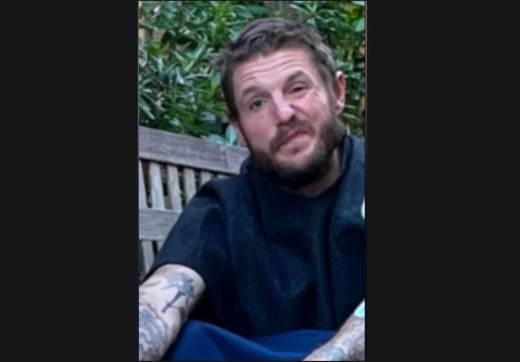 Serial Groper Bill Gene Hobbs Forced to Remain in Custody, Curses Out Judge in Courtroom