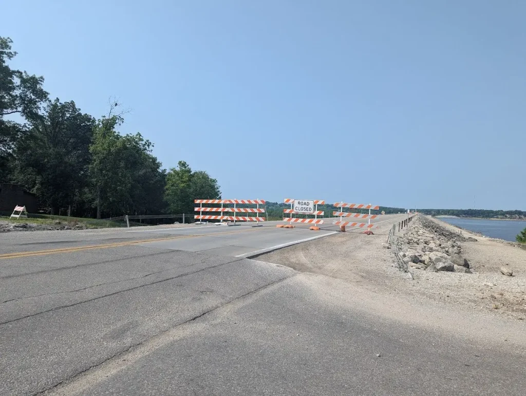 Full Road Closure over Red Rock Dam Scheduled for Wednesday and Thursday