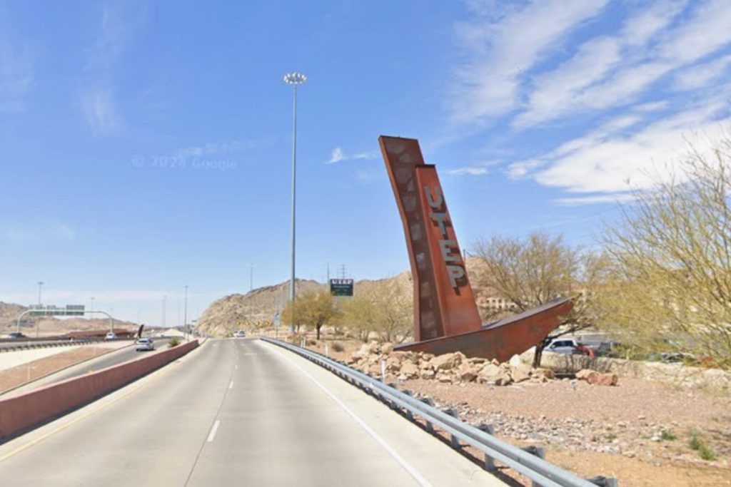 Two Dead After Vehicle Carrying Unauthorized Immigrants Crashes During El Paso Pursuit