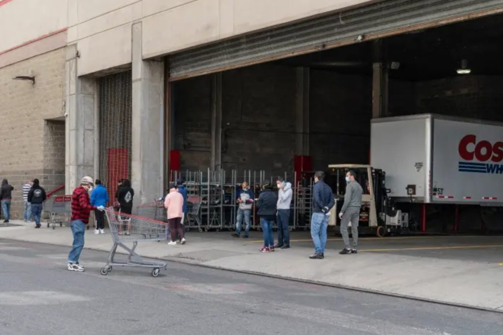 Chaos erupts inside NYC Costco as furious shoppers throw punches over a cart