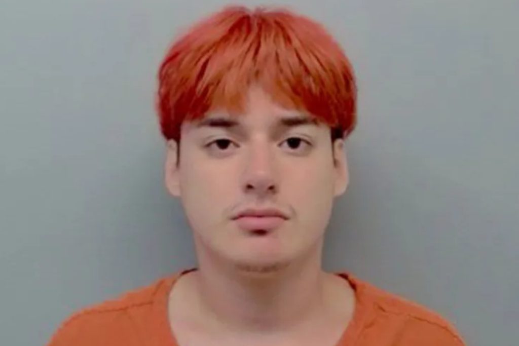 Texas love triangle turns violent after ex allegedly stabs new boyfriend