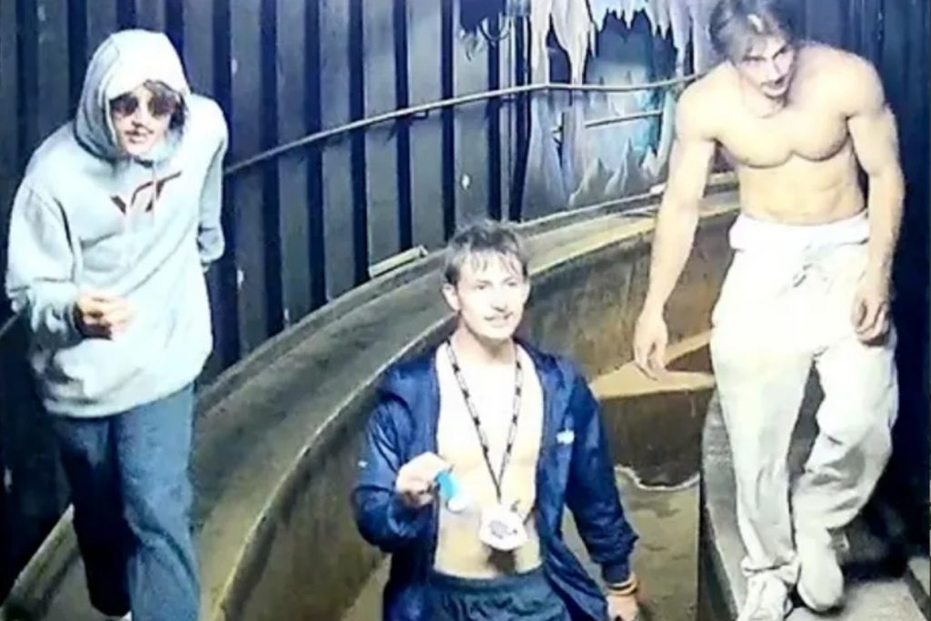 Wild Westchester heist: teens sail into park overnight and loot stuffed animals