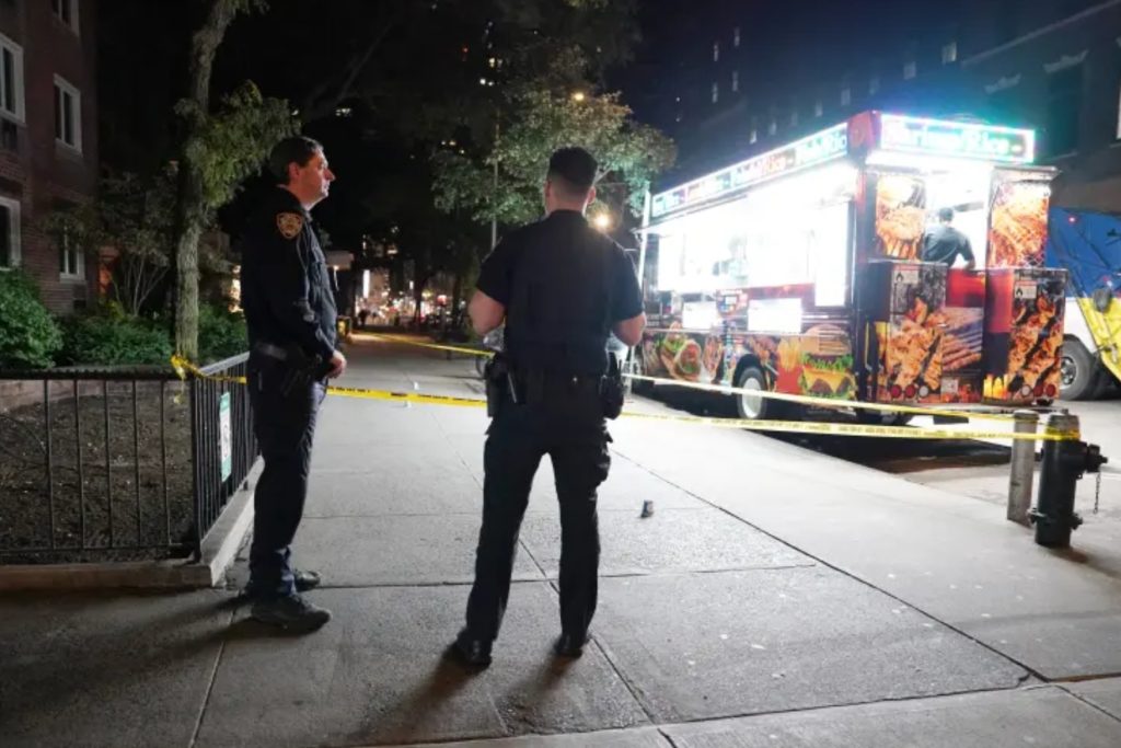 Heroic bystander stabbed after confronting thief near NYC’s Columbus Circle