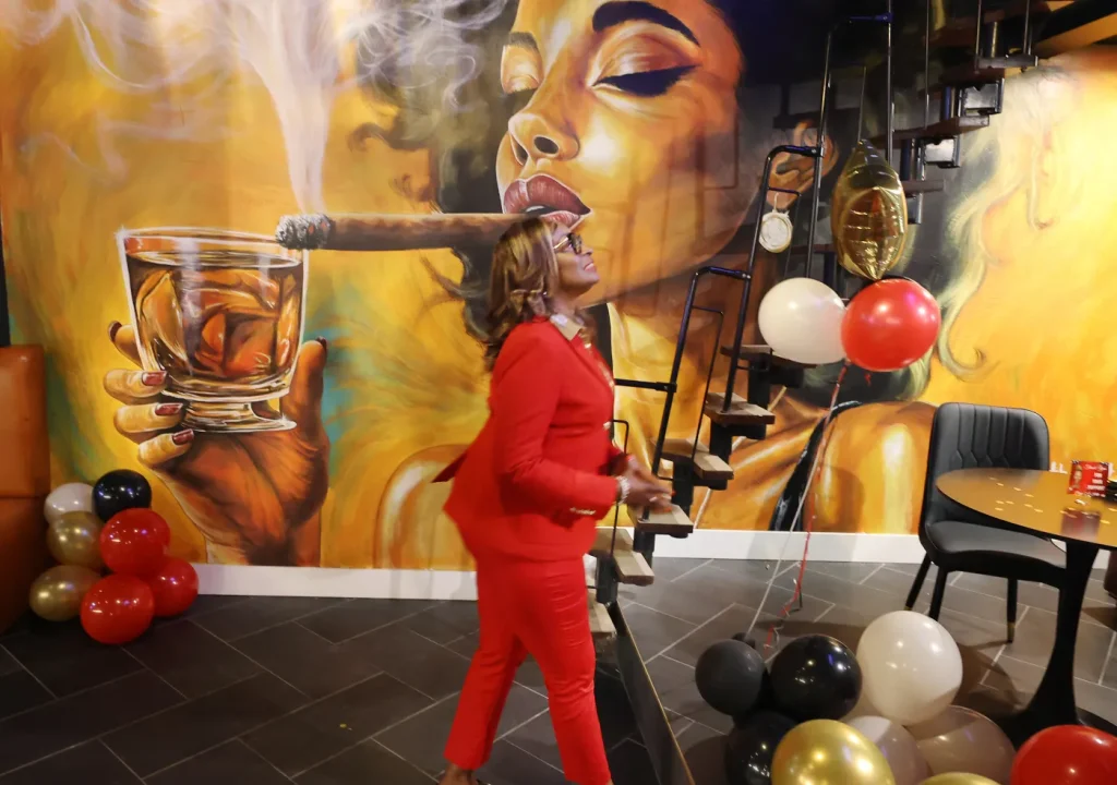 Felony charges ‘a tough hill to climb’ as Regina Hill’s political comeback falls short