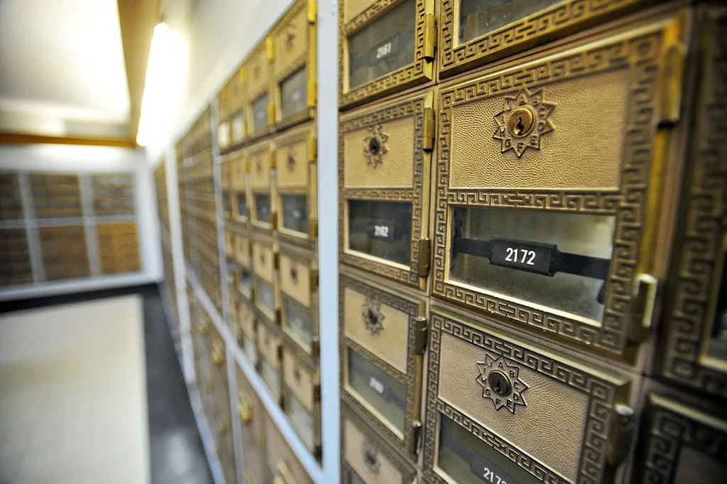 Tacoma man charged in post office burglary ring that hit Kitsap, others