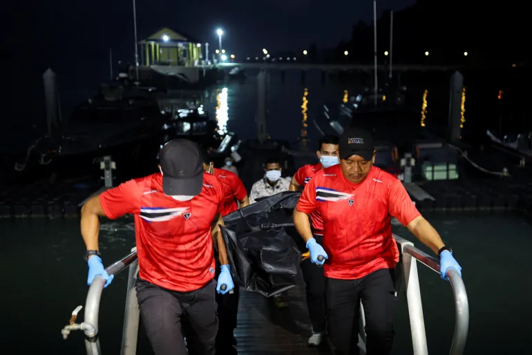 21 dead, search continues after refugee boat sinks near Malaysia, Thailand