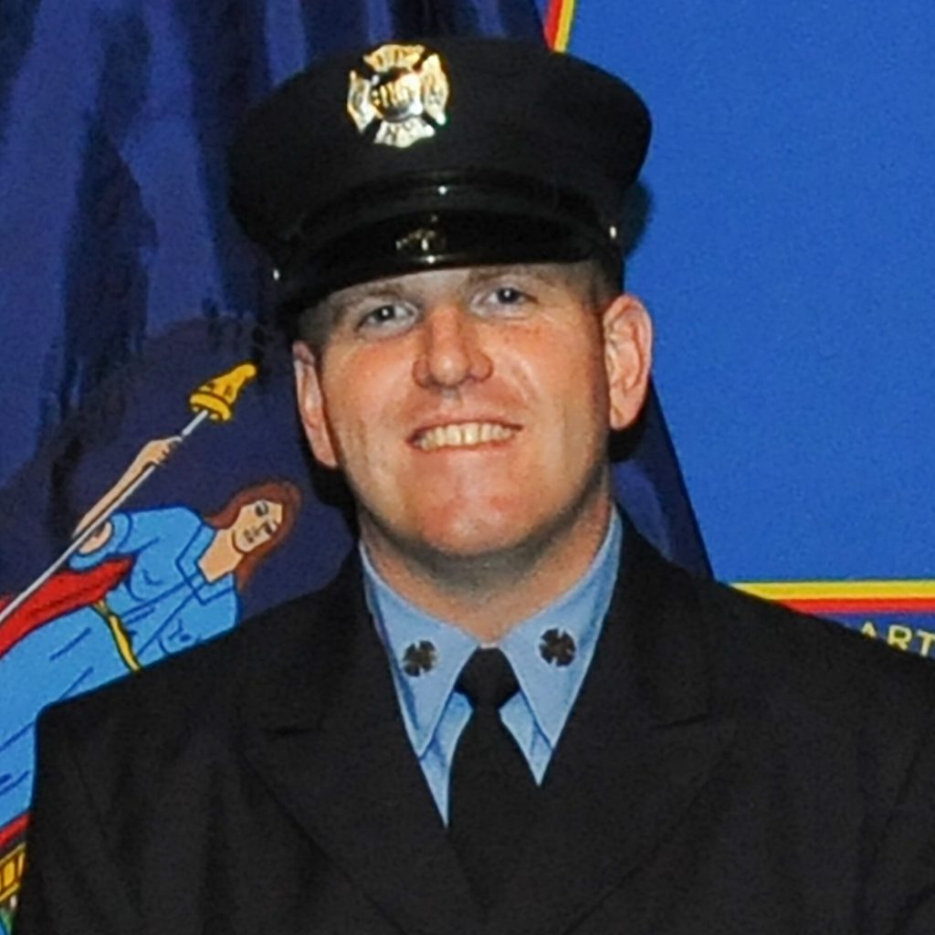 Firefighter Dies of Heart Attack While Fighting Brooklyn Blaze