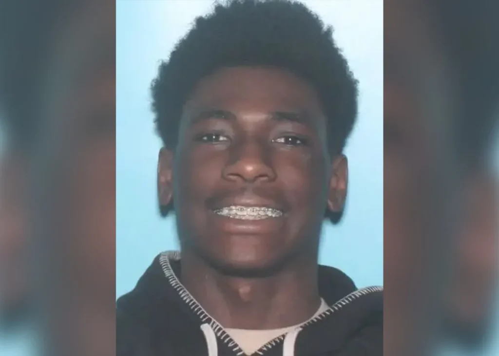 19-year-old charged with attempted murder after NJ shopping center shooting