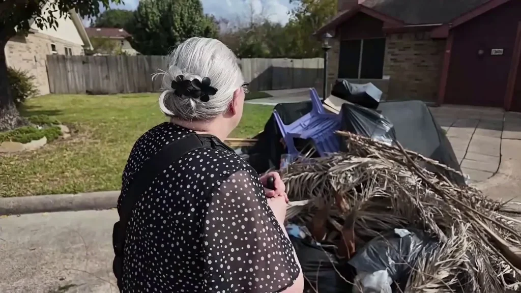 Houston resident threatened by HOA as heavy trash pickup delays grow across city