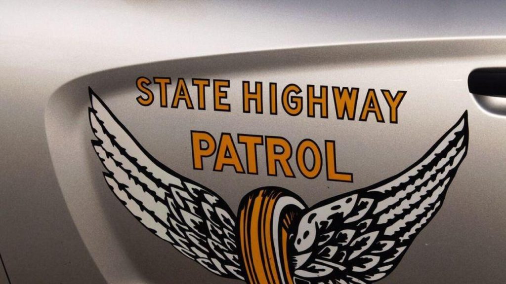OSHP: 18-year-old, 2 children hospitalized after crash in Clermont County
