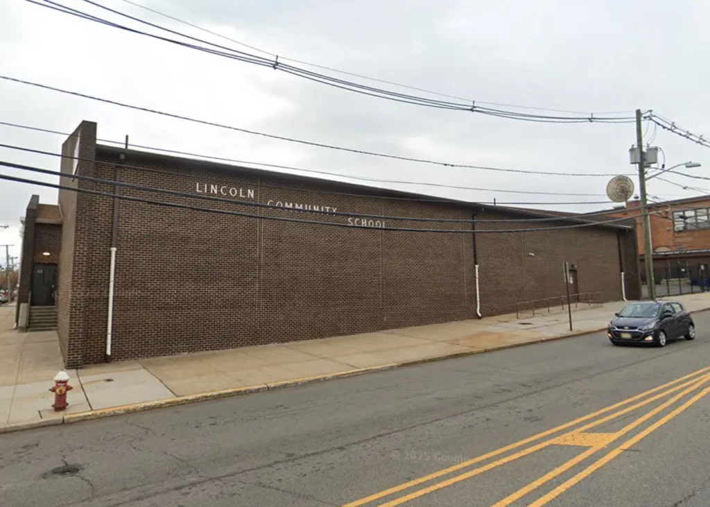 Family of 2 teen boys who drowned in NJ pool nets $26M settlement