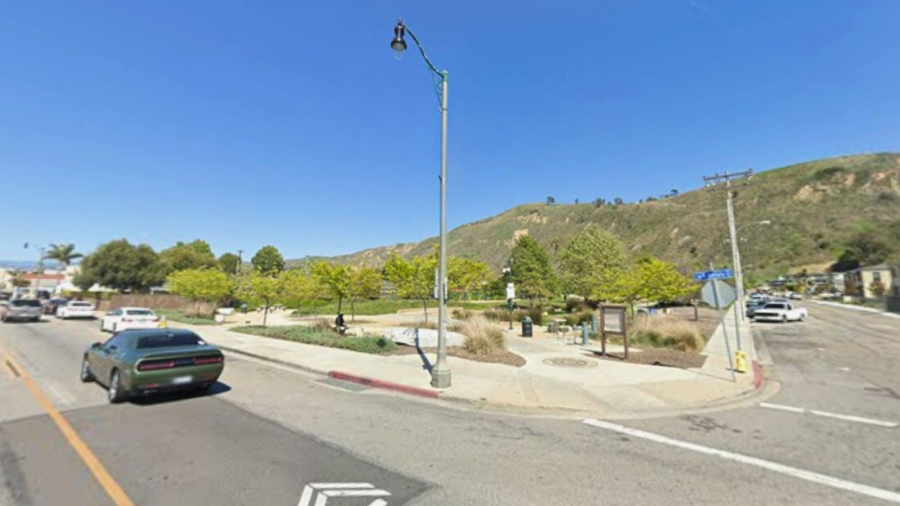 Man charged with raping woman who was walking in Ventura park