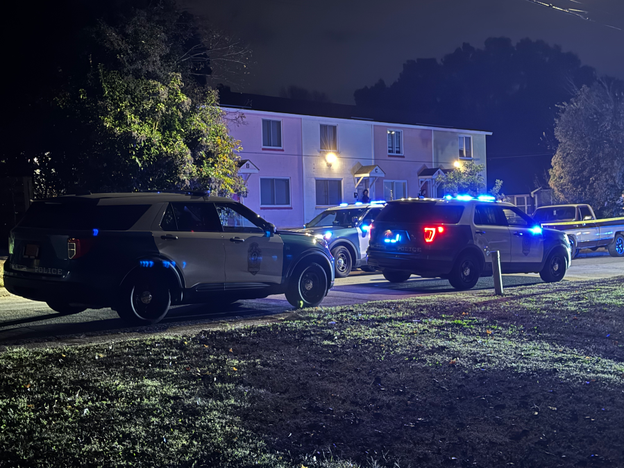 Man walks into Raleigh hospital with gunshot wound after shooting at townhome, police say