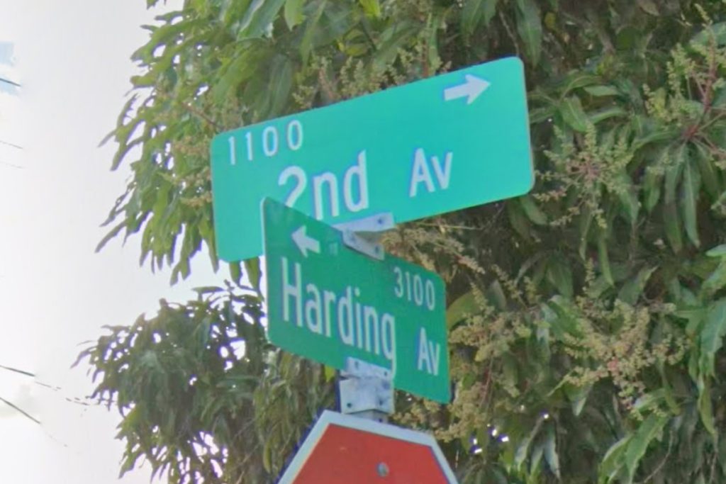 Kaimuki House Fire Sends 75-Year-Old Man to Hospital