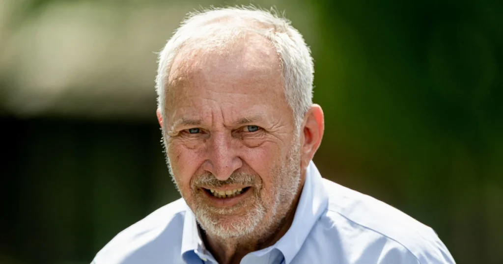 Larry Summers’ years of emails with Jeffrey Epstein roil Harvard