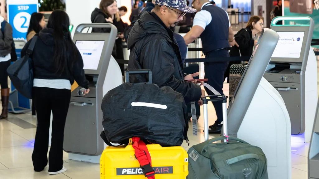 Passengers departing NYC airports this weekend worried about their ability to get back