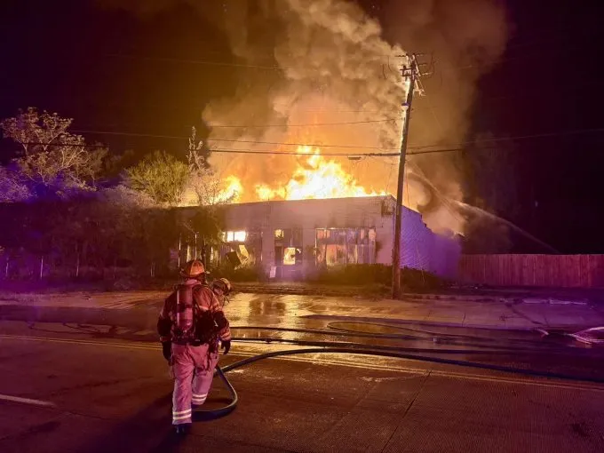 Fire destroys vacant Longview warehouse