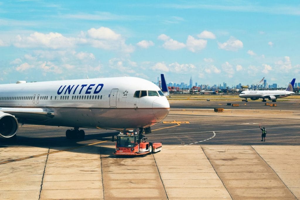 United Airlines Planes Brush Wings at LaGuardia Airport, No Injuries Reported