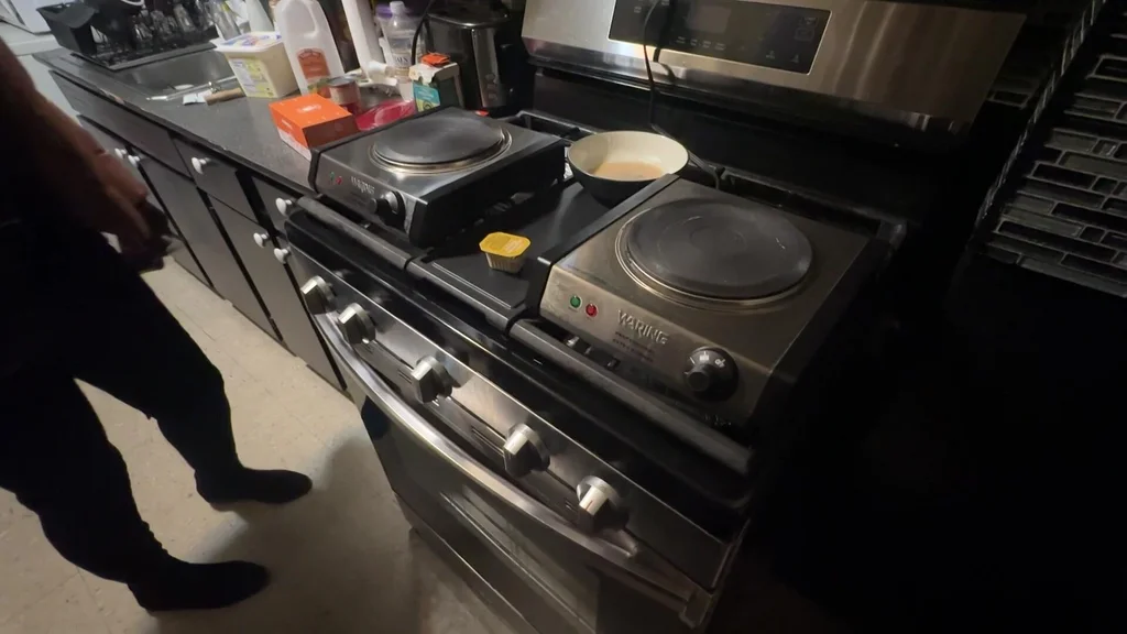 5 weeks after boiler explosion at Bronx NYCHA complex, residents still don’t have cooking gas